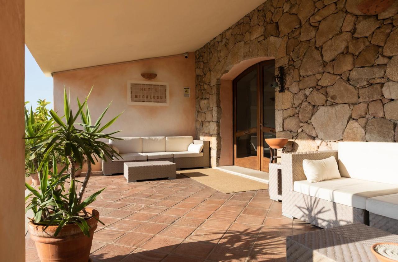 Hotel Micalosu Cannigione Buitenkant foto