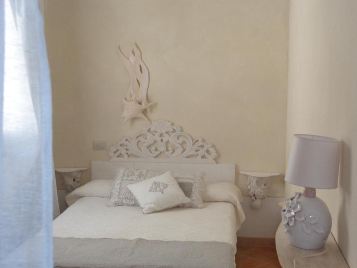 Hotel Micalosu Cannigione Buitenkant foto