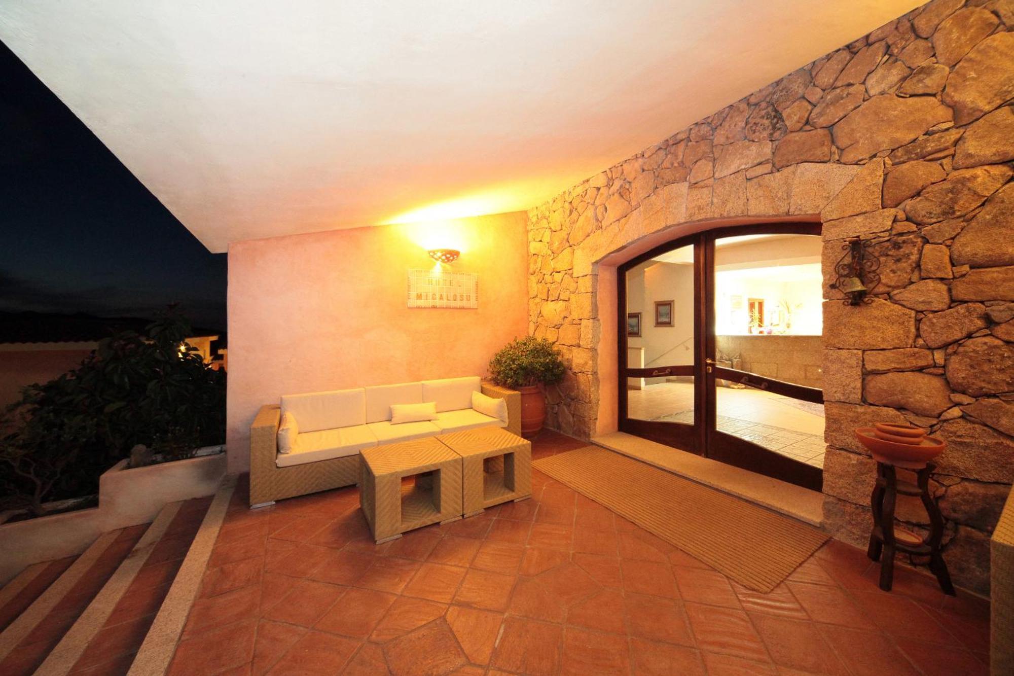 Hotel Micalosu Cannigione Buitenkant foto