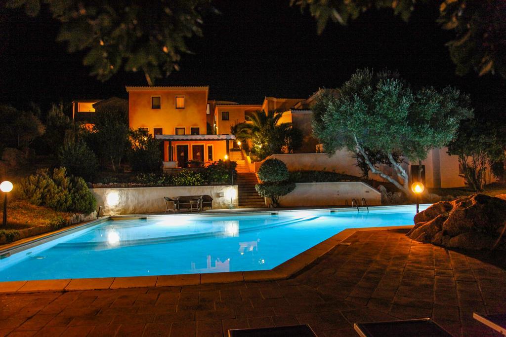 Hotel Micalosu Cannigione Buitenkant foto