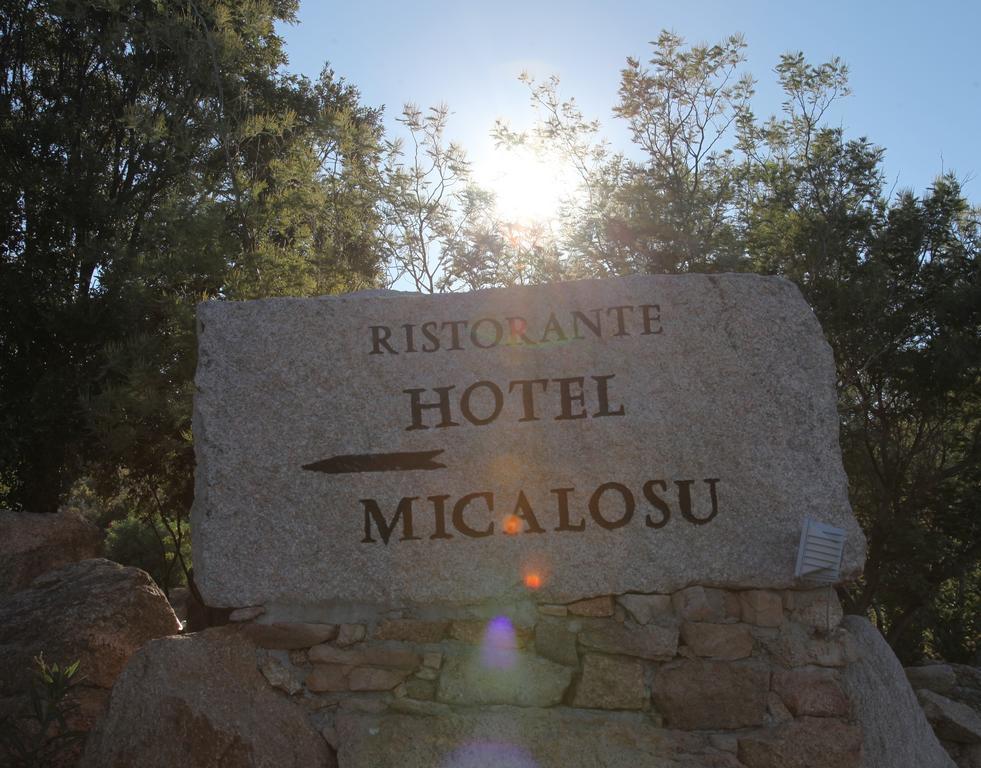 Hotel Micalosu Cannigione Buitenkant foto