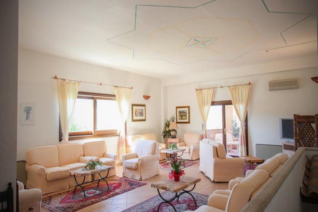 Hotel Micalosu Cannigione Buitenkant foto
