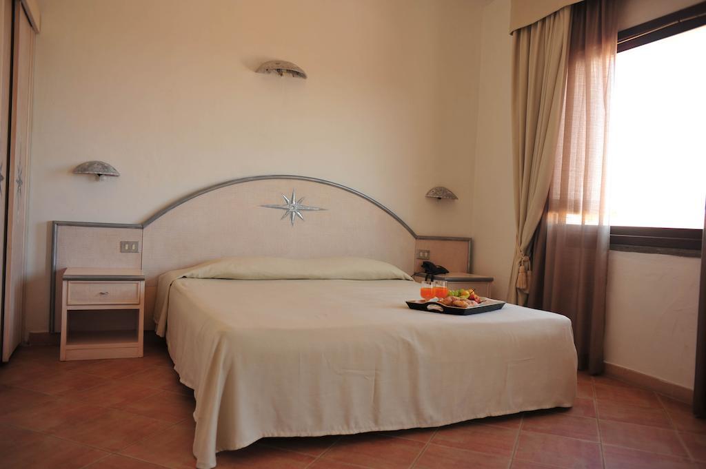 Hotel Micalosu Cannigione Buitenkant foto